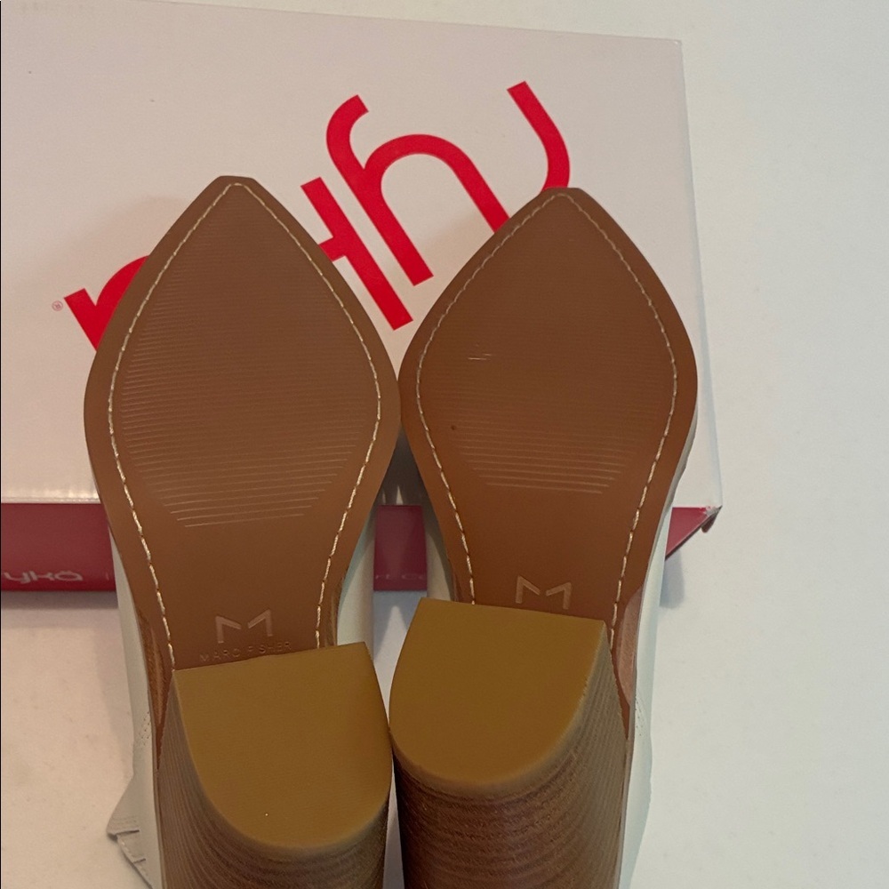 Marc Fisher White Leather Ankle Boots size 9m - Picture 5 of 12